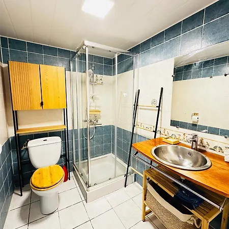 Maison Calme A Pour 4 Personnes Avec Jardin Ferme - Fr-1-709-92 * Fouras