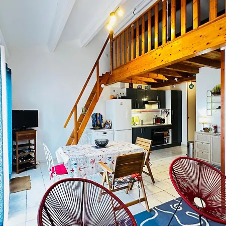 Semesterbostad Maison Calme A Pour 4 Personnes Avec Jardin Ferme - Fr-1-709-92 Fouras